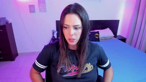 Snapshot of lovelydollyxx_ chatting on 30, 10, 2025 lovely online show from 30, 10, 2025