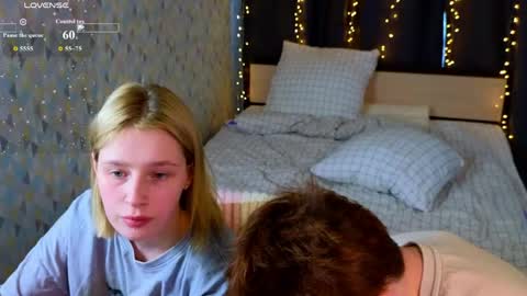 Snapshot of lovelygirllss chatting on 25, 4, 2026 your sweet girls online show from 25, 4, 2026