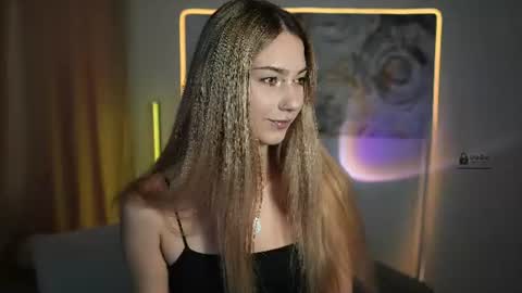 lovelygracee online show from 19, 7, 2026