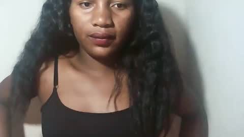 lovelylarra online show from 2, 3, 2026