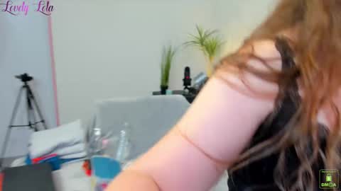 Lola online show from 12, 10, 2025