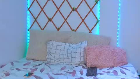lovelymoon_ online show from 7, 7, 2026