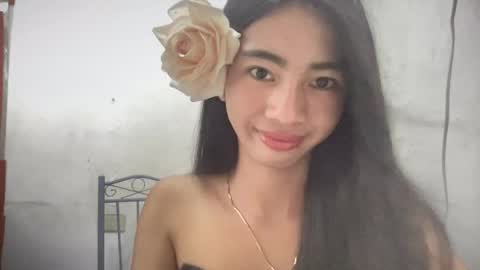 lovelyours_kishia online show from 26, 6, 2026