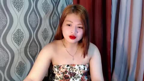 Snapshot of lovelyrhean chatting on 26, 12, 2024 Rhean online show from 26, 12, 2024