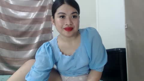 Snapshot of lovelyrhean chatting on 11, 5, 2026 Rhean online show from 11, 5, 2026