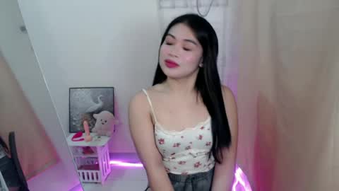 Snapshot of lovelyrhean chatting on 6, 7, 2026 Rhean online show from 6, 7, 2026