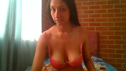 Snapshot of lovelysexxx_ chatting on 1, 3, 2025 Tiffany online show from 1, 3, 2025