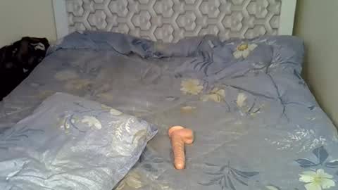 lovelytin online show from 12, 9, 2025