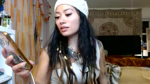 lovelyxmacii online show from 14, 12, 2025