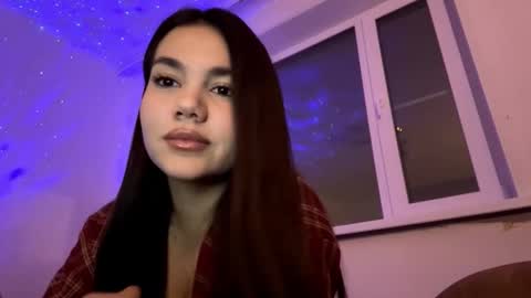 Snapshot of lovelyy_lovely chatting on 17, 11, 2025 Kalie online show from 17, 11, 2025