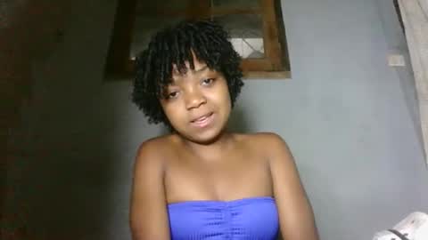 Snapshot of lovemarie08 chatting on 5, 4, 2026 lovemarie08 online show from 5, 4, 2026