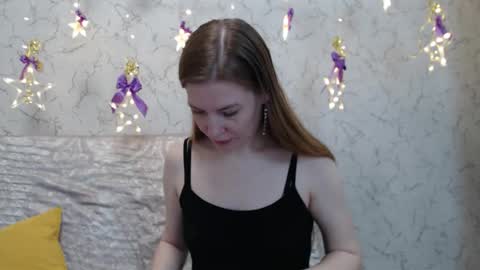 Snapshot of lovepeanutgirl chatting on 4, 12, 2025 Mary Love online show from 4, 12, 2025