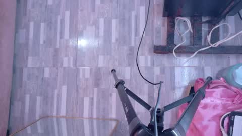 L O V E  online show from 23, 4, 2026