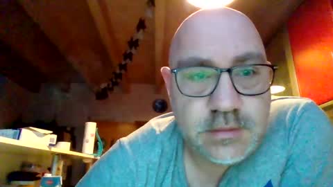 Snapshot of lover010983 chatting on 11, 3, 2025 lover010983 online show from 11, 3, 2025