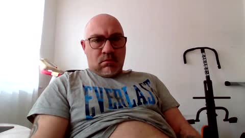 Snapshot of lover010983 chatting on 11, 3, 2025 lover010983 online show from 11, 3, 2025