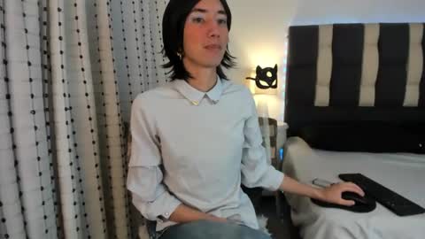 Snapshot of loverisu chatting on 19, 11, 2025 loverisu online show from 19, 11, 2025