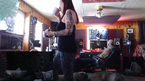 Snapshot of loversinadangeroustime2024 chatting on 16, 2, 2026 Drake Sara online show from 16, 2, 2026