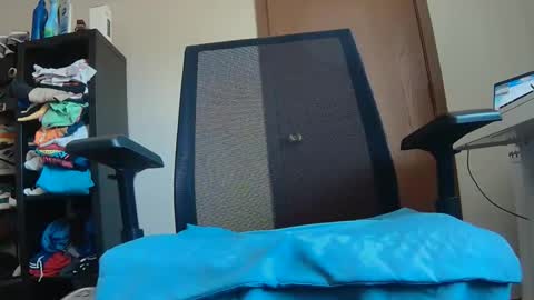 lovestrapons1 online show from 17, 3, 2026