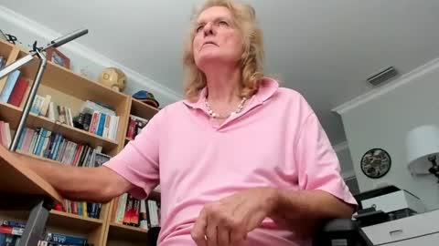 Snapshot of lovestylistwomen chatting on 9, 12, 2024 Michael online show from 9, 12, 2024