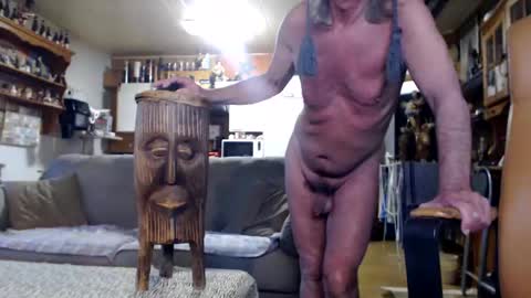 Snapshot of lovetobenaked10 chatting on 19, 1, 2025 aaron online show from 19, 1, 2025