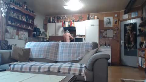 Snapshot of lovetobenaked10 chatting on 3, 2, 2026 aaron online show from 3, 2, 2026