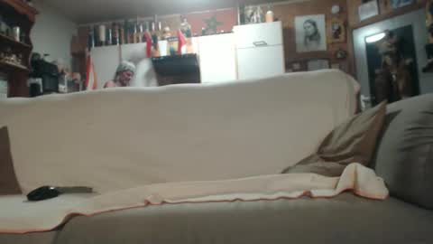 Snapshot of lovetobenaked10 chatting on 27, 2, 2026 aaron online show from 27, 2, 2026