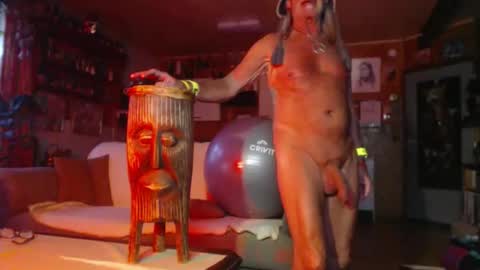 Snapshot of lovetobenaked10 chatting on 19, 3, 2026 aaron online show from 19, 3, 2026