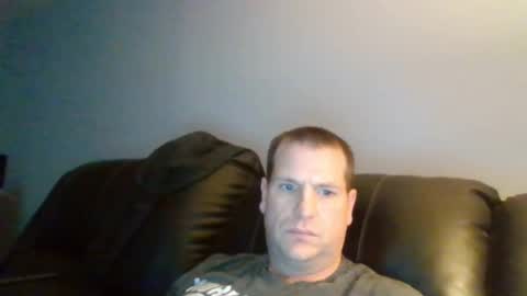 lovetocum37 online show from 18, 1, 2025