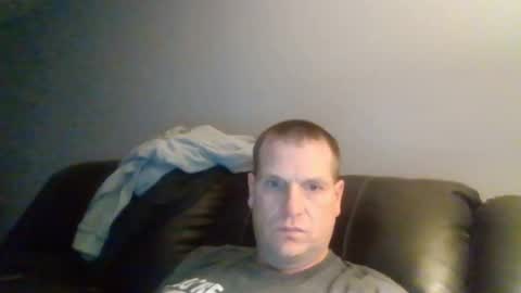 lovetocum37 online show from 18, 2, 2025