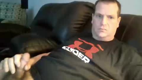 lovetocum37 online show from 25, 3, 2026