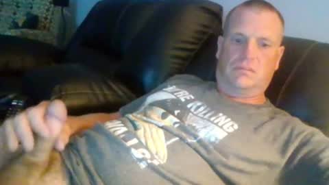 lovetocum37 online show from 22, 7, 2026