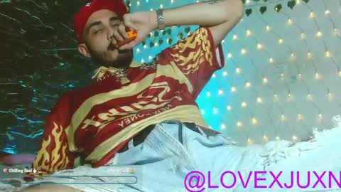 Snapshot of lovexjuxn77 chatting on 20, 5, 2026 lovexjuxn77 online show from 20, 5, 2026