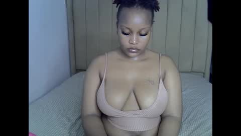 Snapshot of loveydivah chatting on 24, 5, 2026 loveydivah online show from 24, 5, 2026