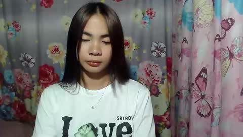Snapshot of loving_rhean chatting on 1, 5, 2026 loving_rhean online show from 1, 5, 2026