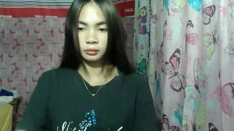 Snapshot of loving_rhean chatting on 17, 5, 2026 loving_rhean online show from 17, 5, 2026
