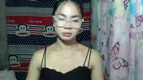 Snapshot of loving_rhean chatting on 25, 5, 2026 loving_rhean online show from 25, 5, 2026
