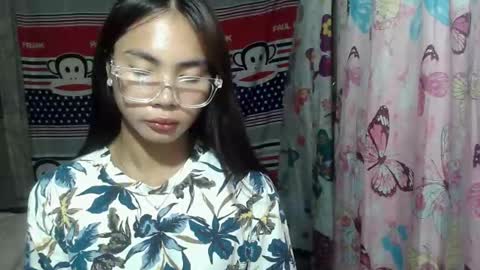 Snapshot of loving_rhean chatting on 3, 6, 2026 loving_rhean online show from 3, 6, 2026
