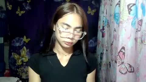 Snapshot of loving_rhean chatting on 18, 6, 2026 loving_rhean online show from 18, 6, 2026