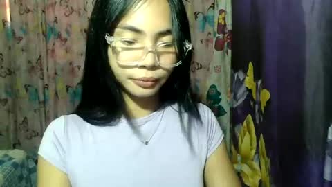 Snapshot of loving_rhean chatting on 1, 7, 2026 loving_rhean online show from 1, 7, 2026