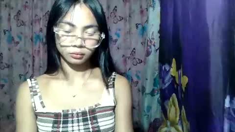 Snapshot of loving_rhean chatting on 4, 7, 2026 loving_rhean online show from 4, 7, 2026