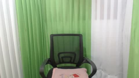 Scarlet online show from 28, 2, 2026