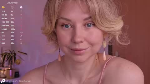 Snapshot of lowfreqsiren chatting on 2, 6, 2026 . online show from 2, 6, 2026