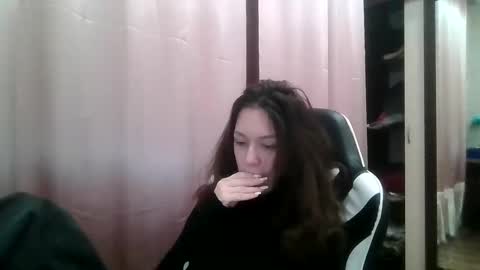 Lu krecia online show from 4, 1, 2025