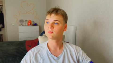 Lucas Gill online show from 15, 5, 2026