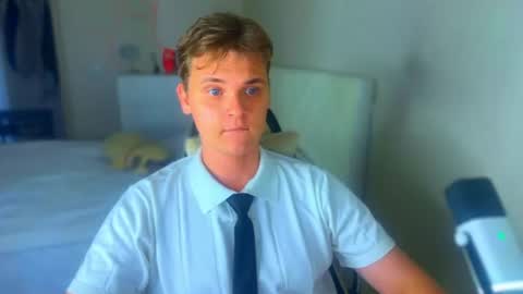 Lucas Gill online show from 31, 7, 2026