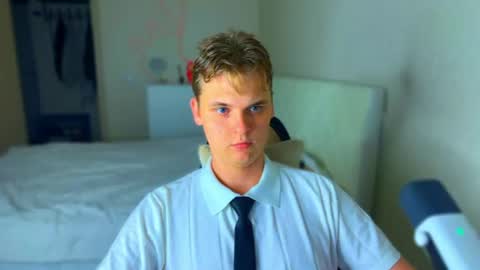 Lucas Gill online show from 31, 7, 2026