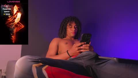   online show from 28, 2, 2025