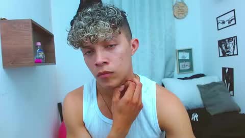 Lucas Luxx online show from 11, 11, 2025