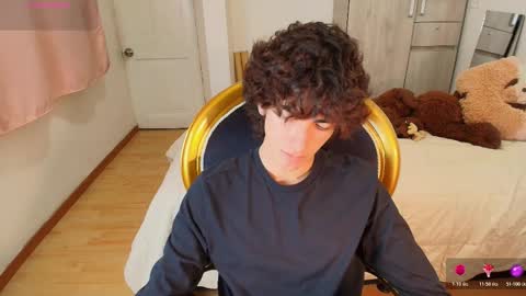 lucas_xo online show from 22, 11, 2025