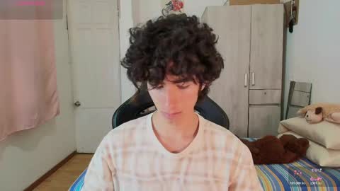 lucas_xo online show from 12, 4, 2026